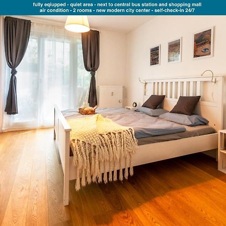 Quiet Apartment In New City Center, Nivy 브라티슬라바 외부 사진