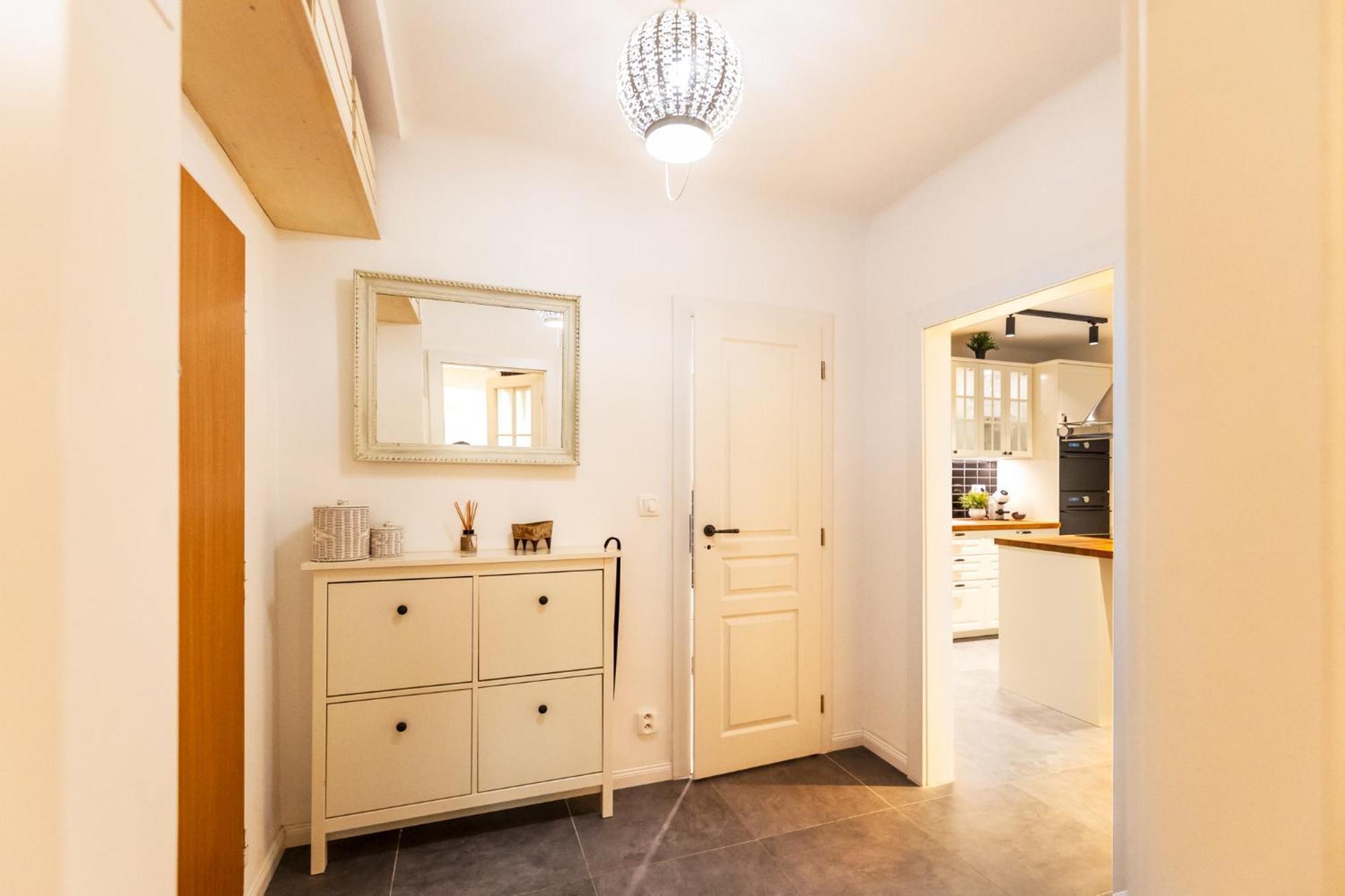 Quiet Apartment In New City Center, Nivy 브라티슬라바 외부 사진